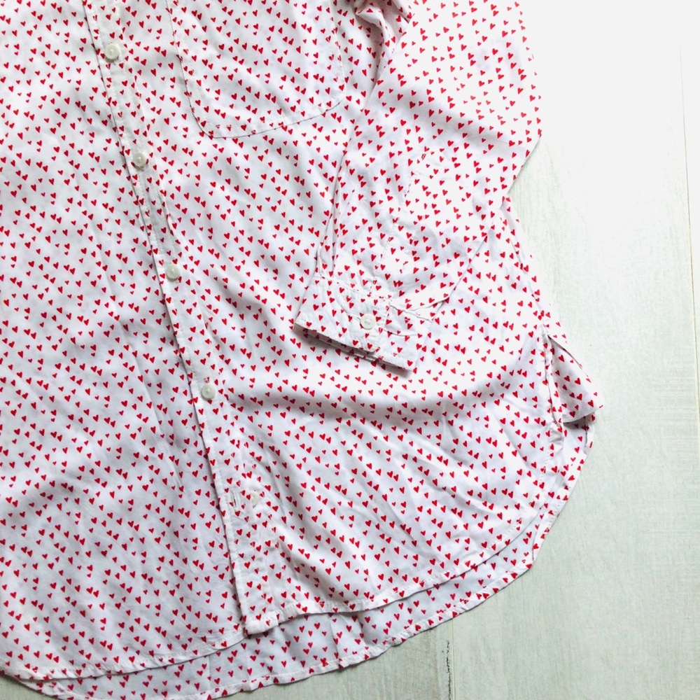 BEACHLUNCHLOUNGE HEARTS BUTTON UP DOWN RED-WHITE - Picture 2 of 6